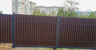 Купить распашные ворота из штакетника Кропоткин, цена от 2790 руб.